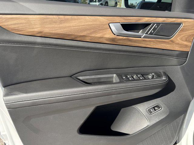 new 2026 Volkswagen Atlas car, priced at $46,154