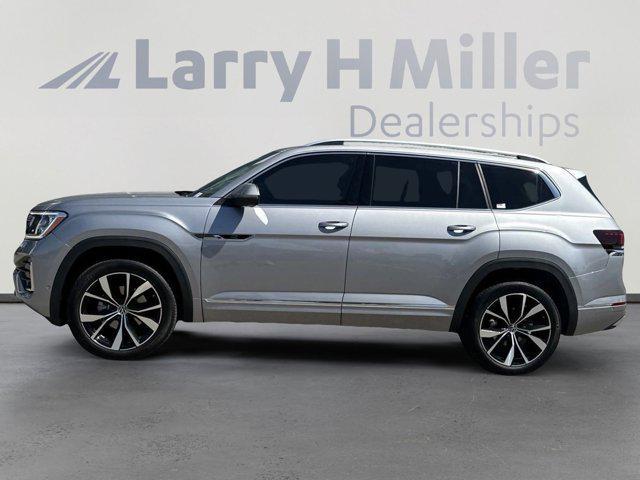 new 2024 Volkswagen Atlas car, priced at $54,332