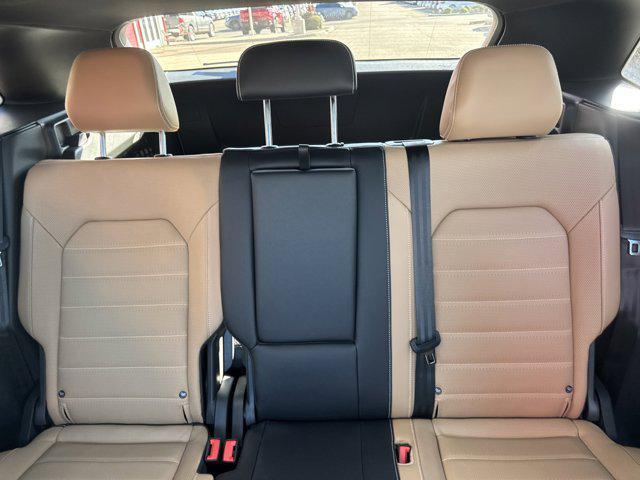 new 2026 Volkswagen Atlas Cross Sport car, priced at $52,076