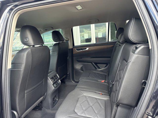 new 2026 Volkswagen Atlas car, priced at $48,168