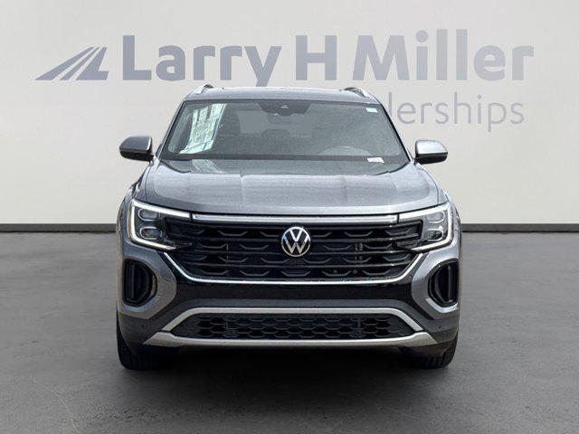 new 2025 Volkswagen Atlas Cross Sport car, priced at $46,581