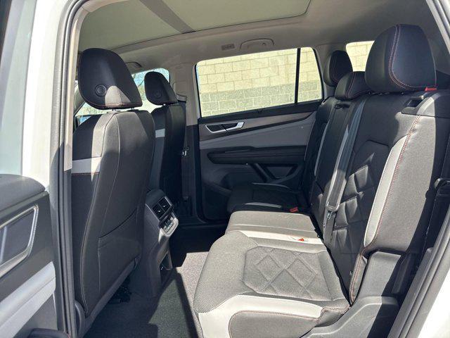 new 2025 Volkswagen Atlas car, priced at $48,346