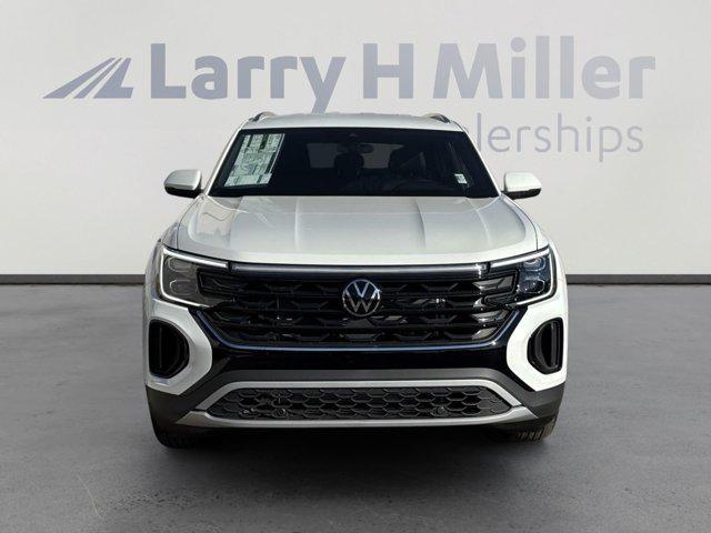 new 2025 Volkswagen Atlas Cross Sport car, priced at $40,176