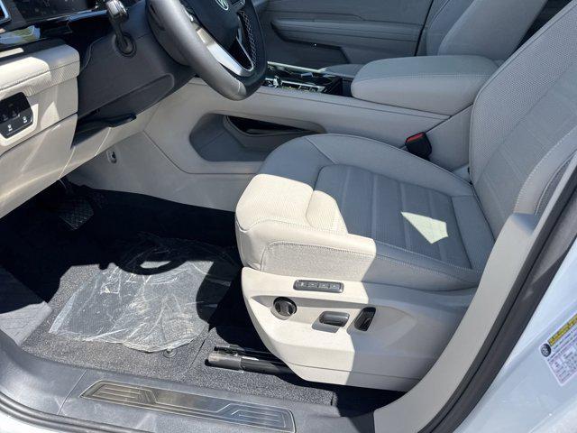 new 2025 Volkswagen Atlas car, priced at $50,230