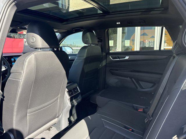 new 2026 Volkswagen Atlas Cross Sport car, priced at $54,269