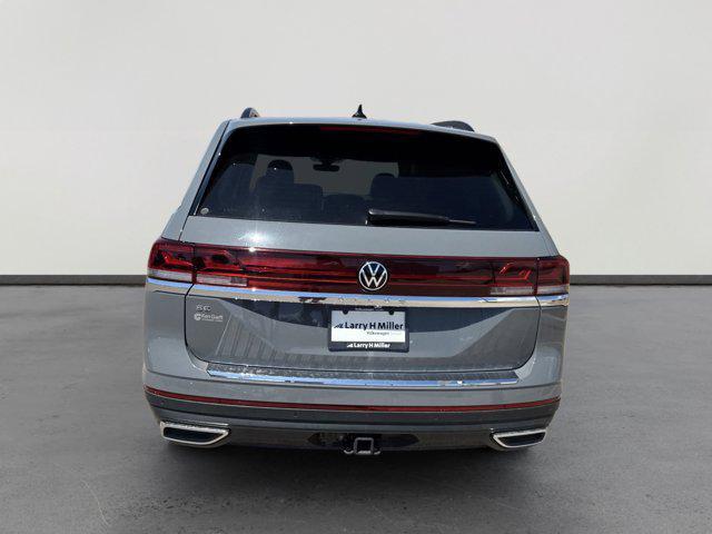 new 2025 Volkswagen Atlas car, priced at $45,104