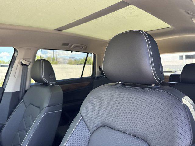 new 2025 Volkswagen Atlas car, priced at $45,104