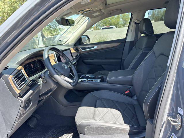 new 2025 Volkswagen Atlas car, priced at $45,104