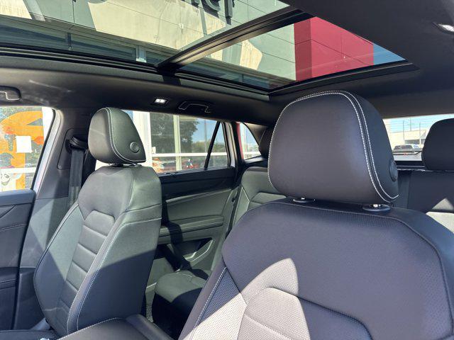 new 2026 Volkswagen Atlas Cross Sport car, priced at $54,257