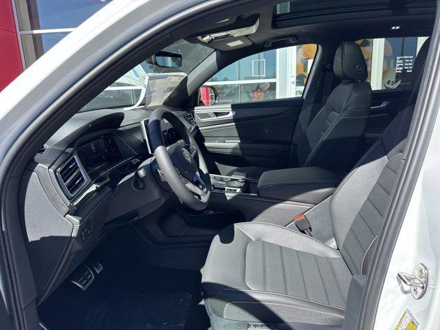new 2026 Volkswagen Atlas Cross Sport car, priced at $54,257