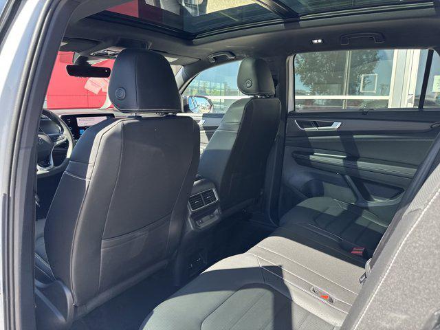 new 2026 Volkswagen Atlas Cross Sport car, priced at $54,257
