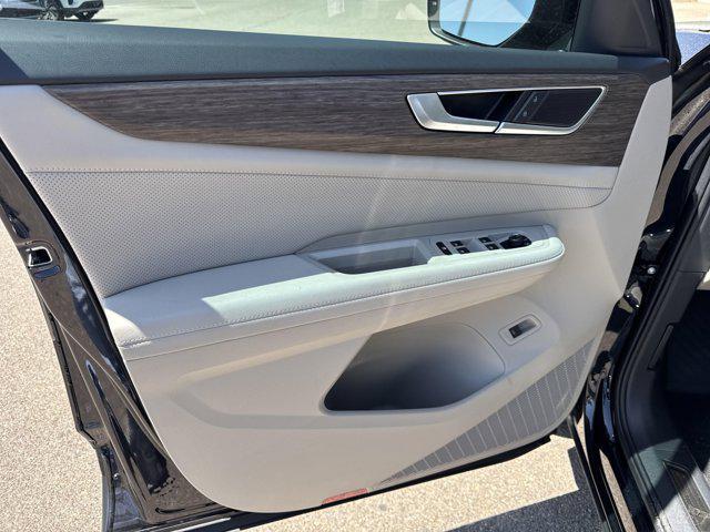 new 2025 Volkswagen Atlas car, priced at $50,612