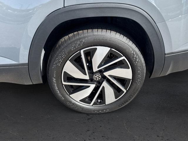 new 2026 Volkswagen Atlas car, priced at $48,146