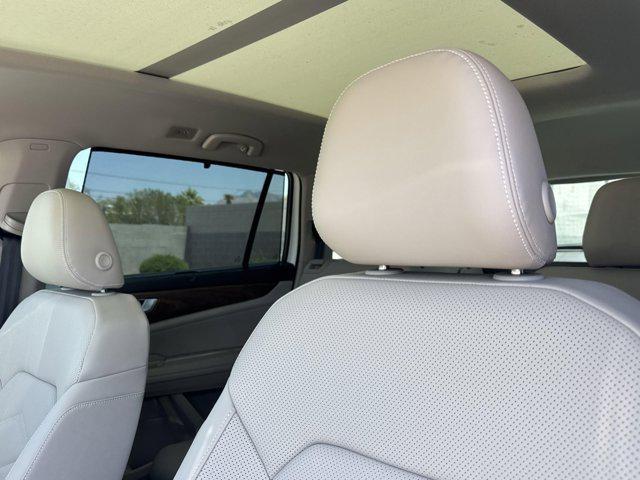 new 2025 Volkswagen Atlas car, priced at $45,434