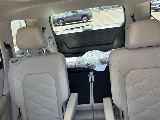 new 2025 Volkswagen Atlas car, priced at $45,434