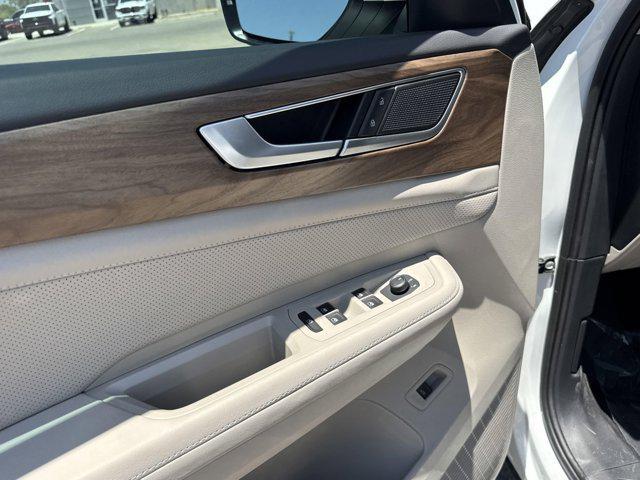 new 2025 Volkswagen Atlas car, priced at $45,434