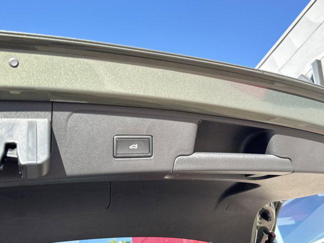 new 2026 Volkswagen Atlas Cross Sport car, priced at $51,814