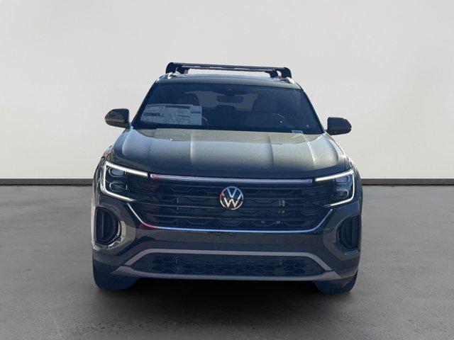 new 2026 Volkswagen Atlas Cross Sport car, priced at $51,814