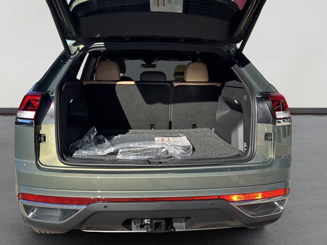 new 2026 Volkswagen Atlas Cross Sport car, priced at $51,814