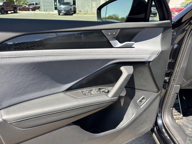 new 2025 Volkswagen Tiguan car, priced at $40,233