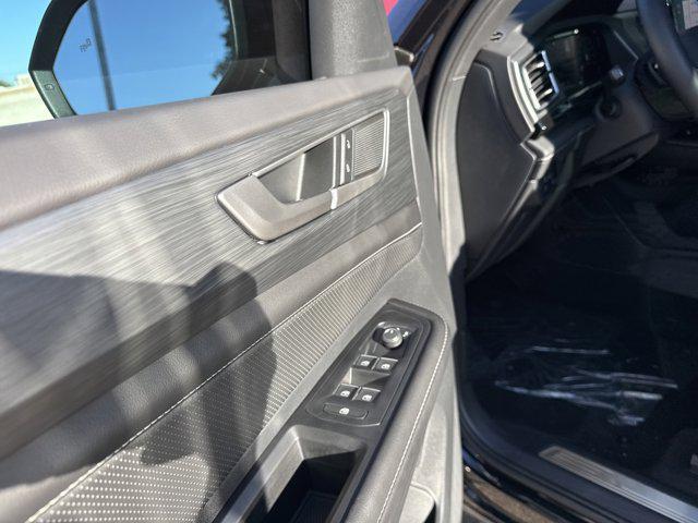 new 2026 Volkswagen Atlas Cross Sport car, priced at $47,350