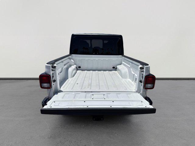 used 2023 Jeep Gladiator car, priced at $34,000