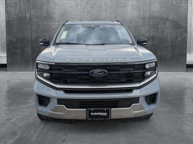new 2025 Ford Expedition car, priced at $77,871