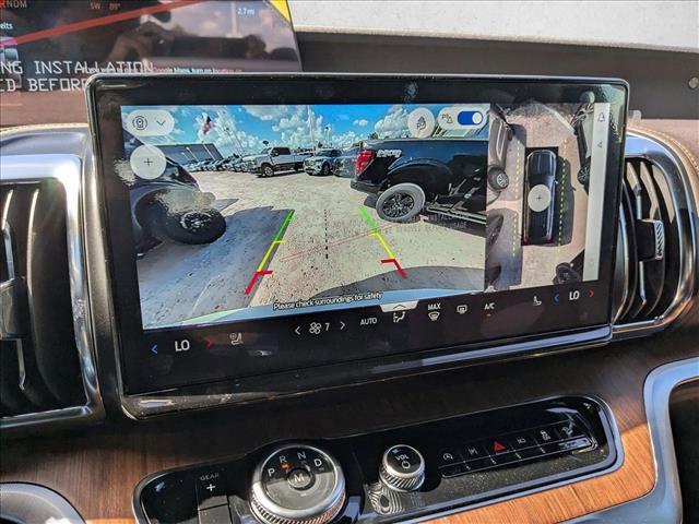 new 2025 Ford Expedition car, priced at $84,691