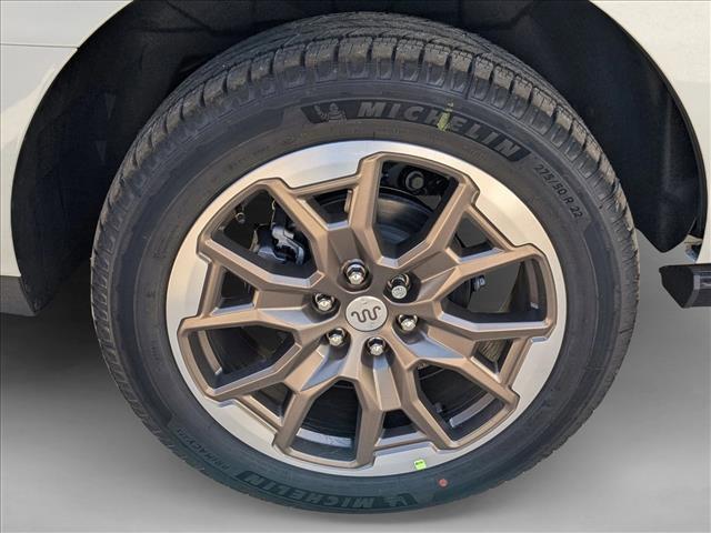 new 2025 Ford Expedition car, priced at $84,691