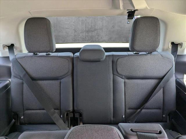 new 2025 Ford Expedition car, priced at $64,090