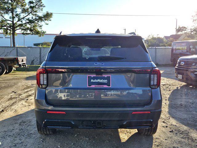 new 2025 Ford Explorer car, priced at $44,586