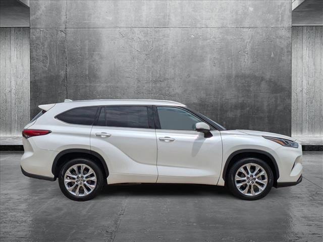 used 2020 Toyota Highlander car, priced at $30,398
