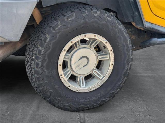 used 2005 Hummer H2 car, priced at $21,995