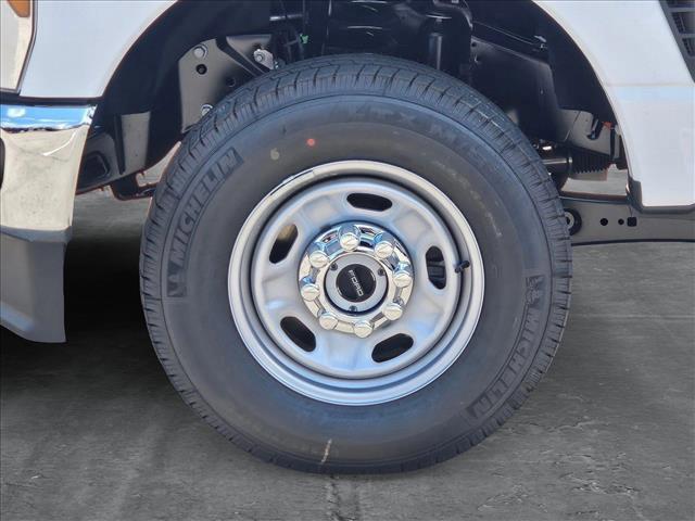 new 2025 Ford F-250 car, priced at $59,592