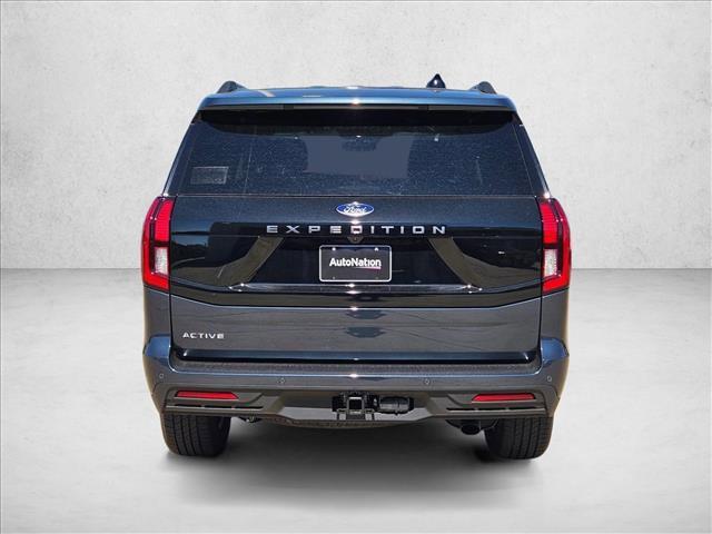 new 2025 Ford Expedition car, priced at $67,988