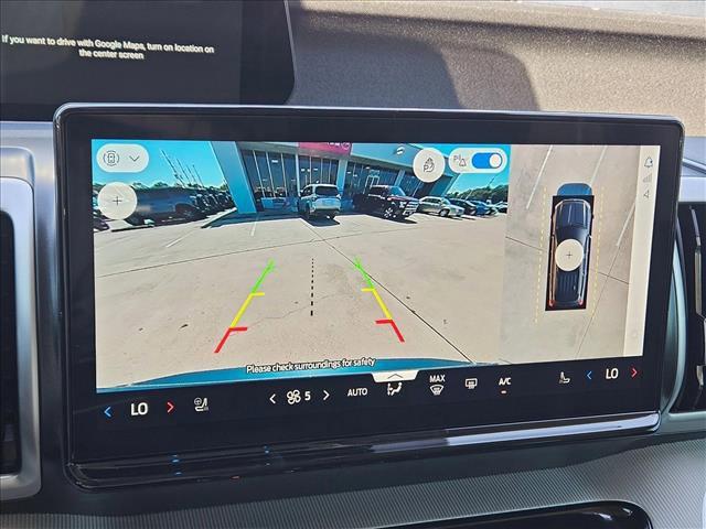 new 2025 Ford Expedition car, priced at $67,988