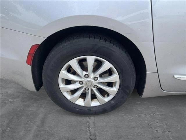 used 2018 Chrysler Pacifica car, priced at $11,899