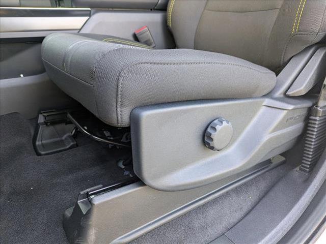new 2025 Ford F-150 car, priced at $39,960