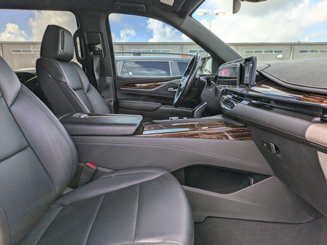 used 2021 Cadillac Escalade ESV car, priced at $57,992