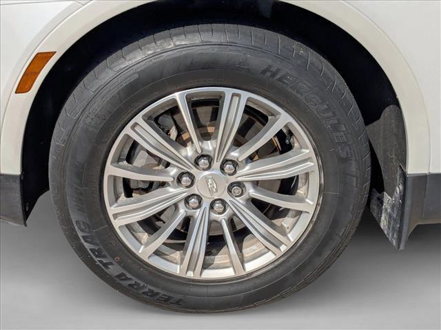 used 2017 Cadillac XT5 car, priced at $14,589