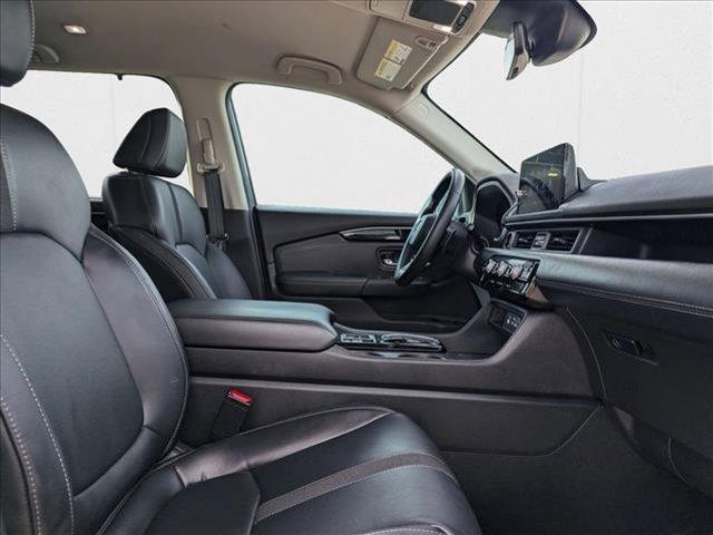 used 2023 Honda Pilot car, priced at $32,995