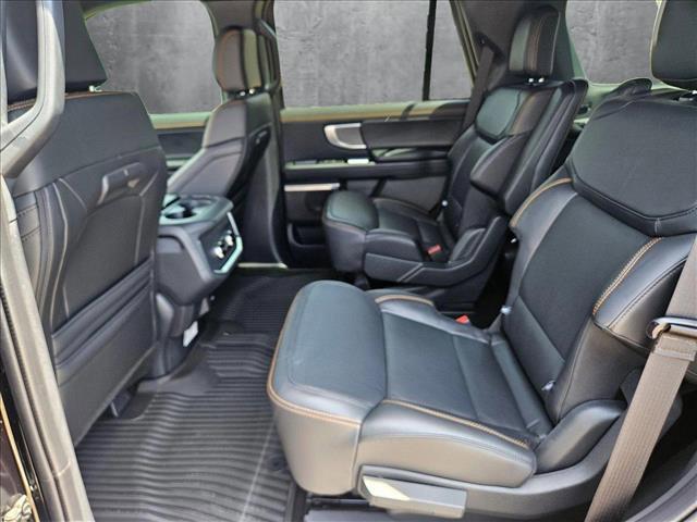 new 2025 Ford Expedition car, priced at $80,667