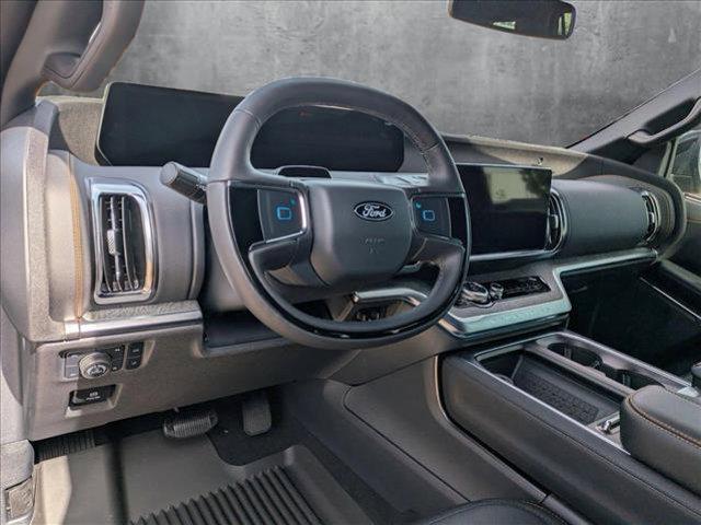 new 2025 Ford Expedition car, priced at $80,676