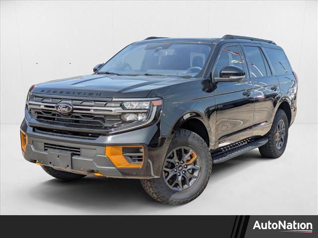 new 2025 Ford Expedition car, priced at $80,676