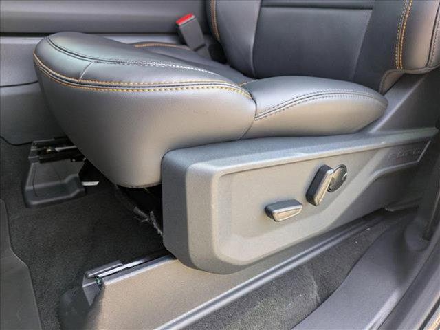new 2025 Ford Expedition car, priced at $80,676