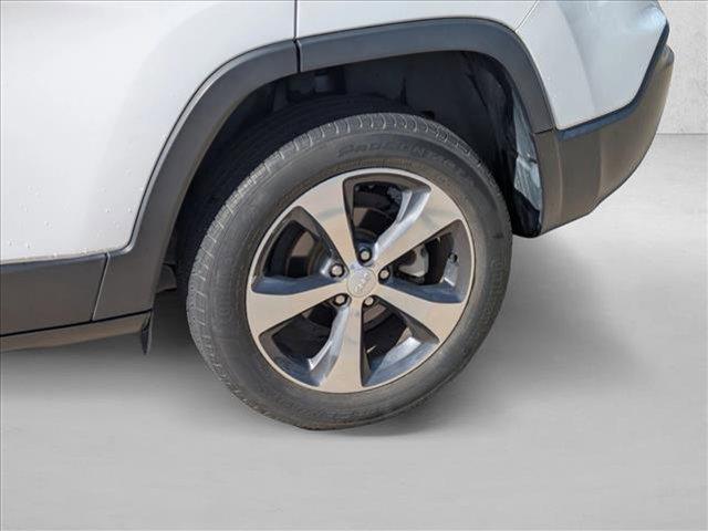 used 2019 Jeep Cherokee car, priced at $20,995