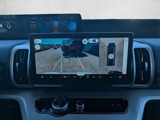 new 2025 Ford Expedition Max car, priced at $70,582