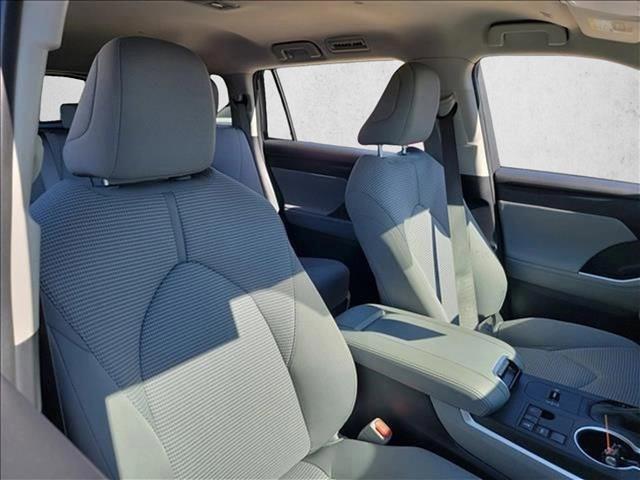 used 2024 Toyota Highlander car, priced at $37,374