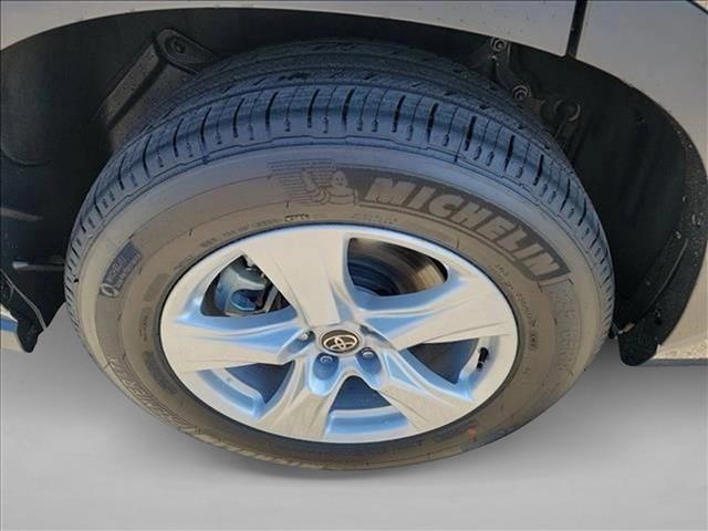 used 2024 Toyota Highlander car, priced at $37,374