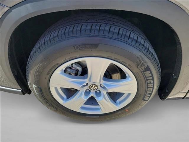 used 2024 Toyota Highlander car, priced at $37,374